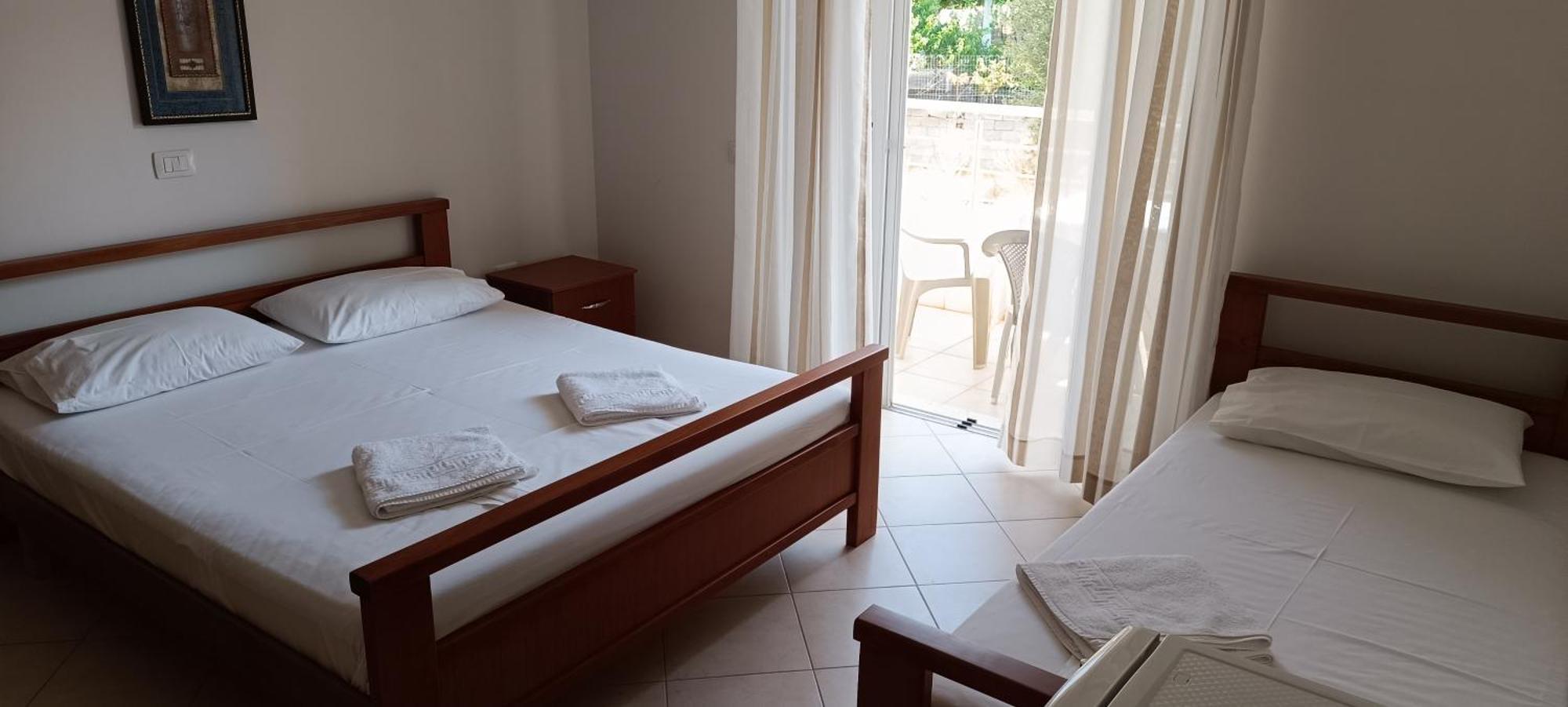 El Doro Rooms Dhermi Exterior photo